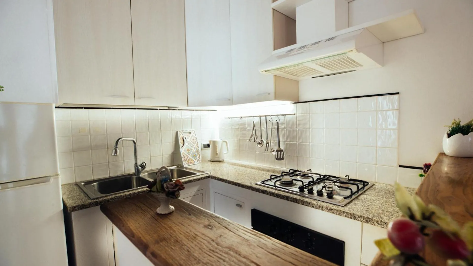 Maria House With Private Garden Apartment Olbia 0*,
