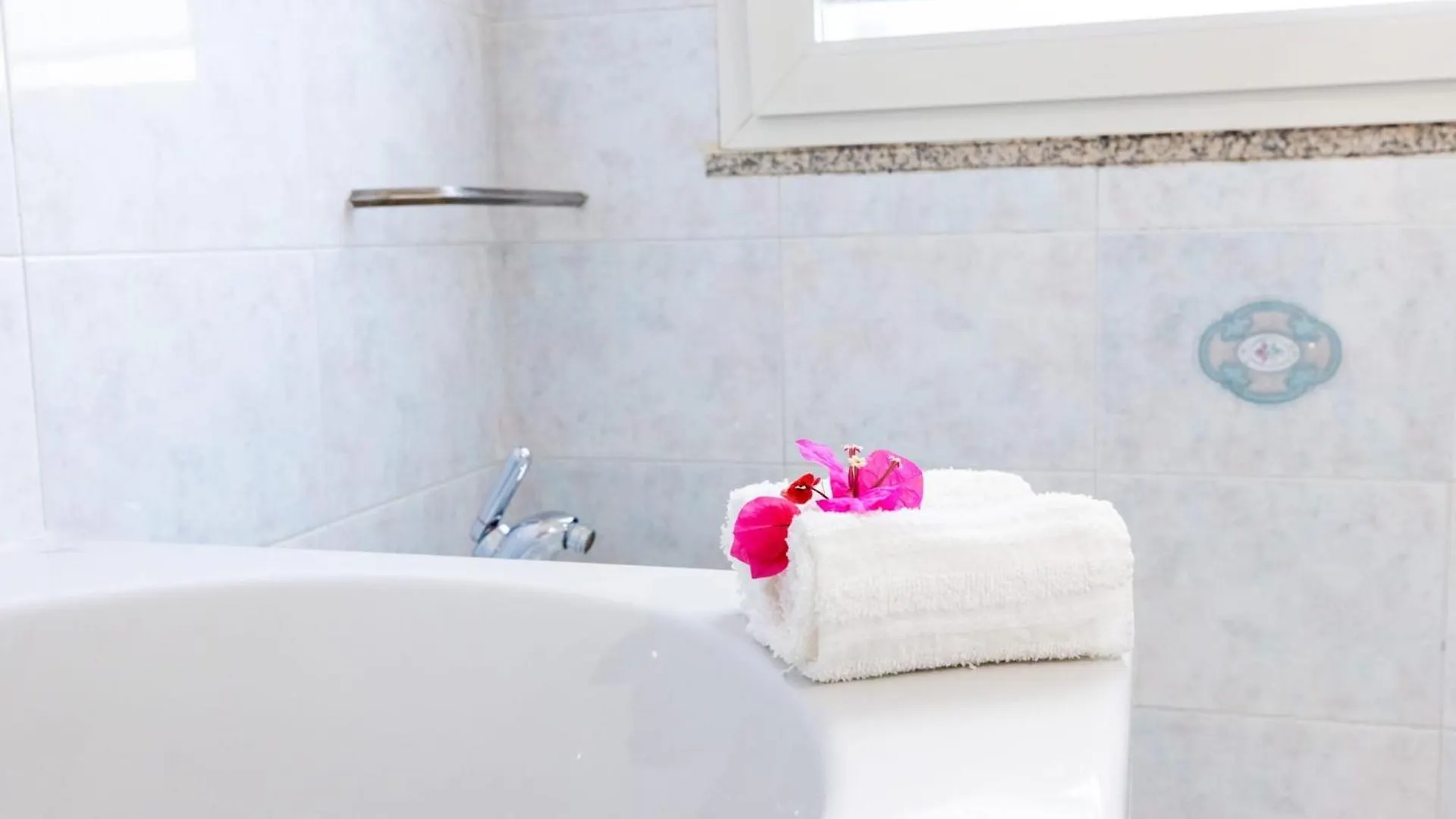 Maria House Con Giardino Privato Apartamento Olbia