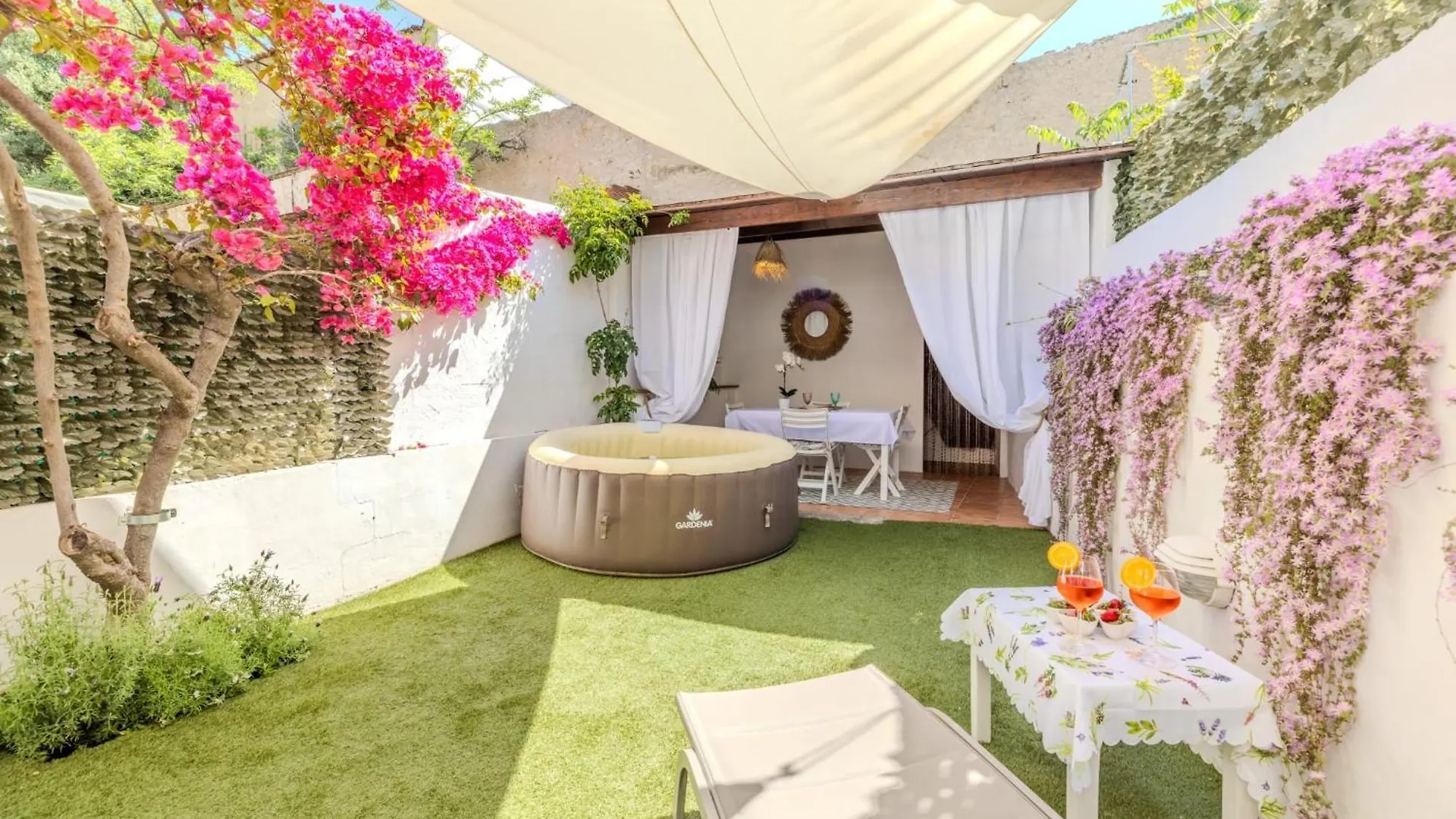 Maria House Con Giardino Privato Apartamento Olbia