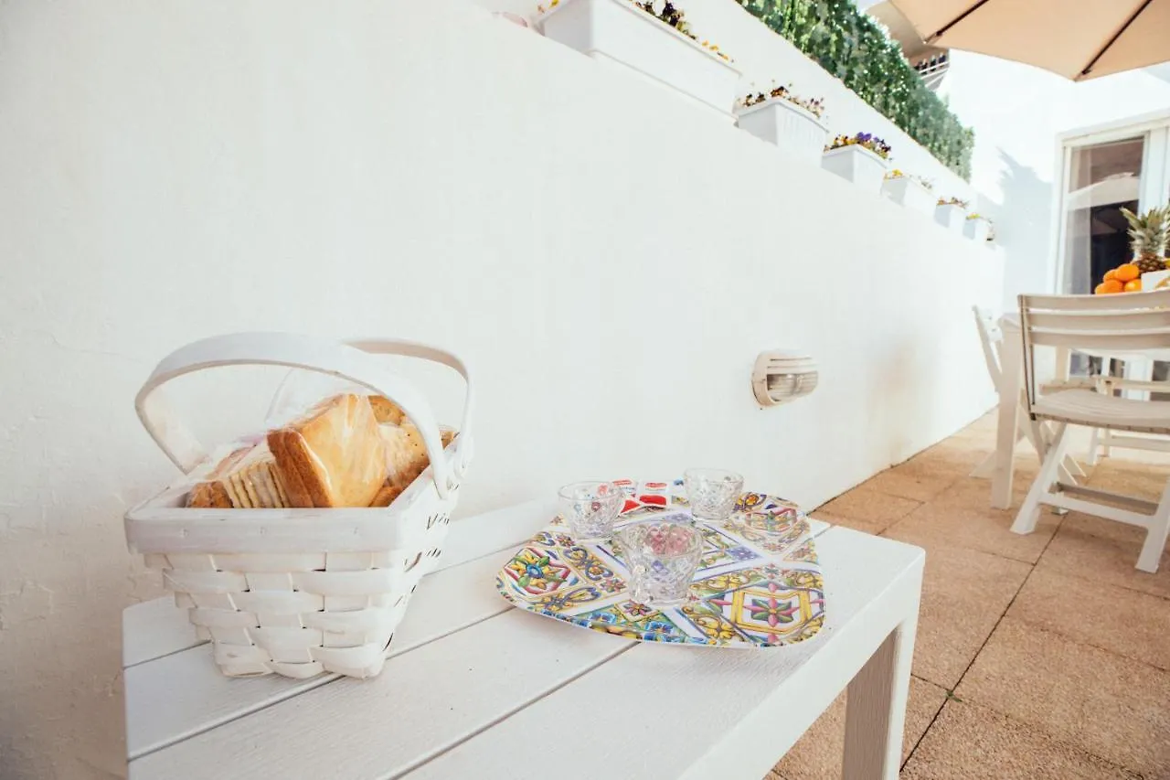 Maria House With Private Garden Apartment Olbia
