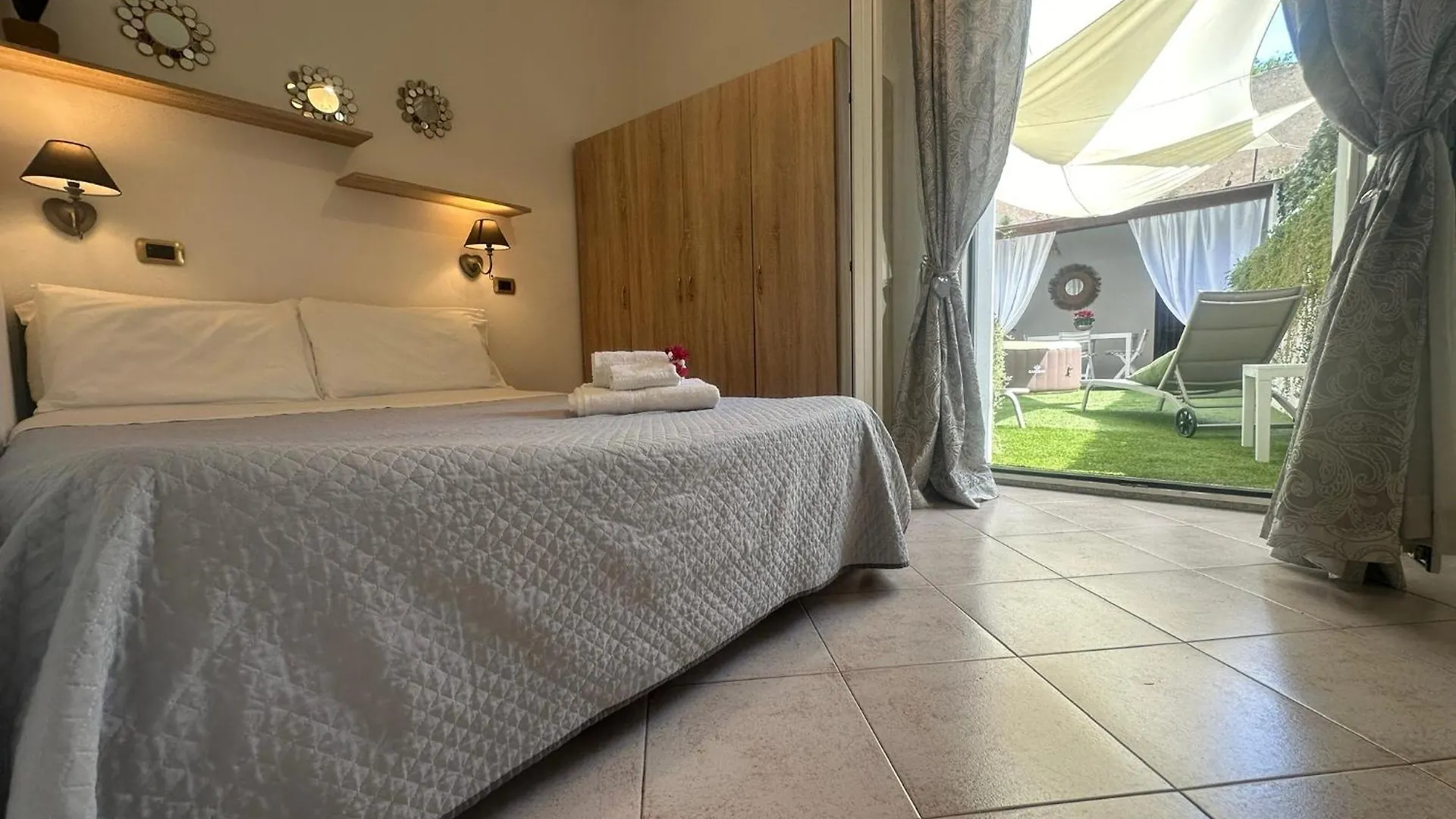 Maria House With Private Garden Apartment Olbia Italy